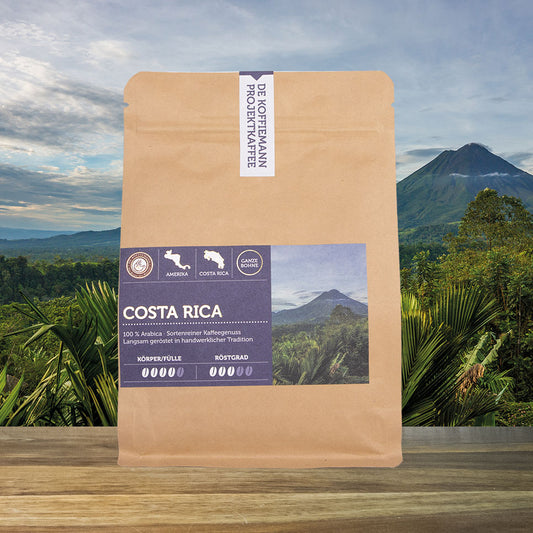 Eine Kaffeeverpackung "Projektkaffee Costa Rica" Kaffeebohnen von de koffiemann